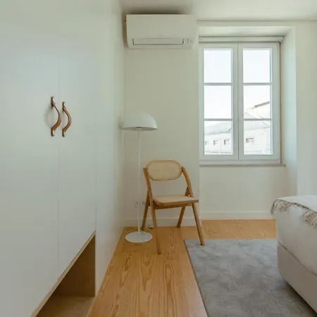 Trindade 19 - 2c Tinta Miuda Apartment *